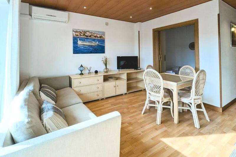 Apartamento Piscina en Platja d'Aro by Host&Joy - image 12