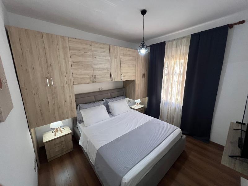 Vlora Guest House - image 11