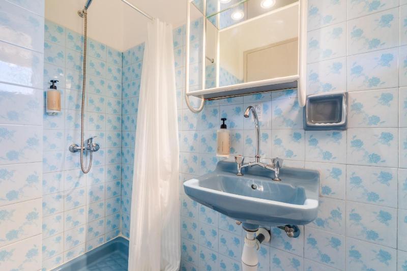 Twin or Double Room with Balcony image 4