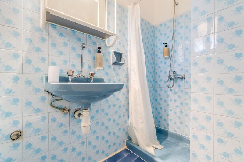 Superior Room with Balcony and Sea View image 4