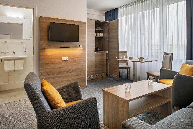 Apartment image 3