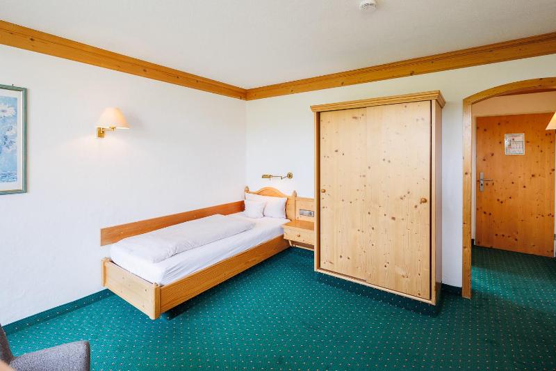 Comfort Single Room with Balcony image 2