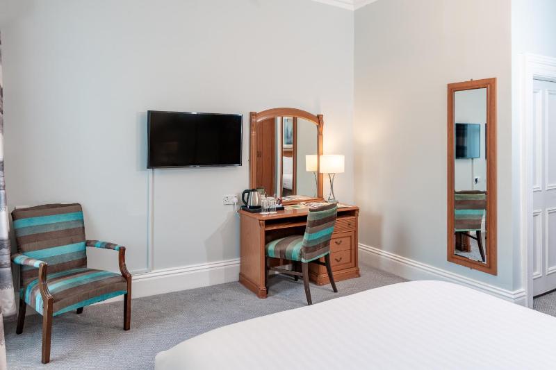 Standard Double Room image 2