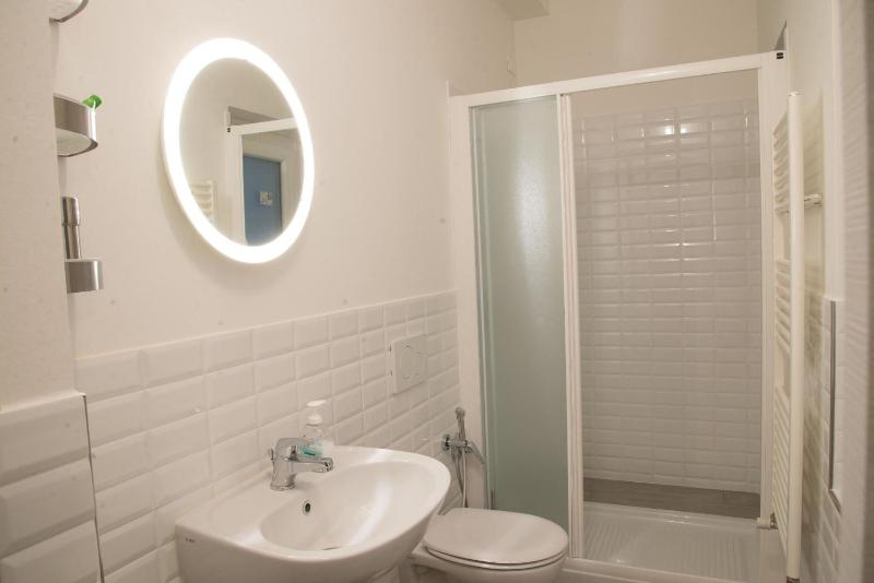 Double Room image 2