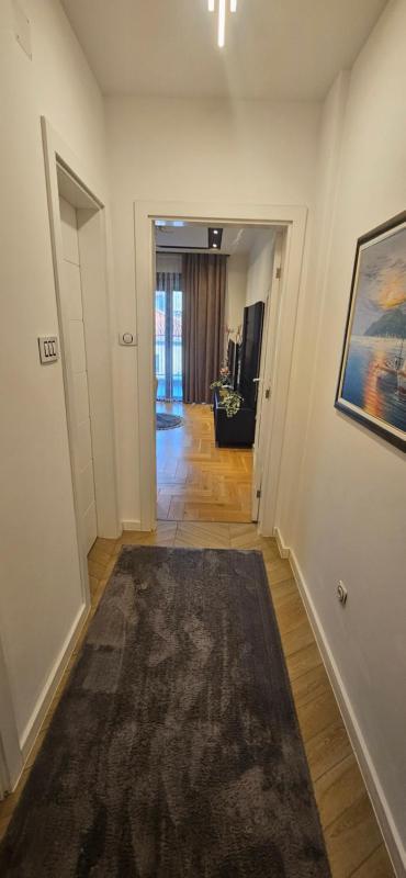Apartment M - image 7