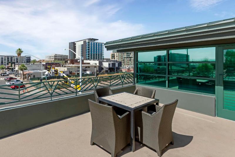 Best Western Plus Sundial - image 32