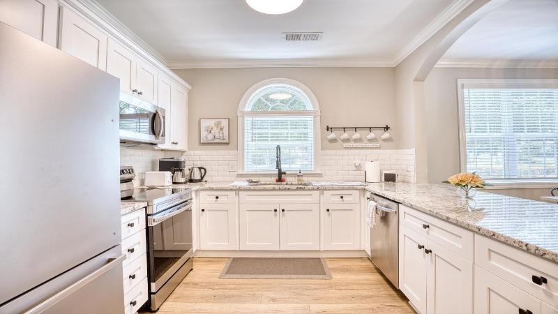 1111 Cypress Bend condo - image 3