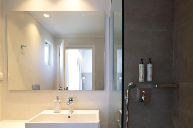 Double Classic Room image 4