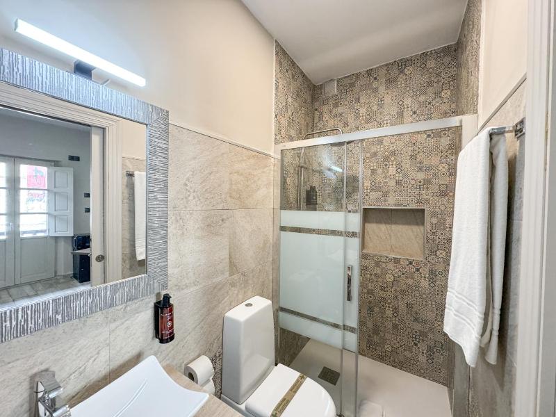 Suite with Terrace and Hot Tub image 2