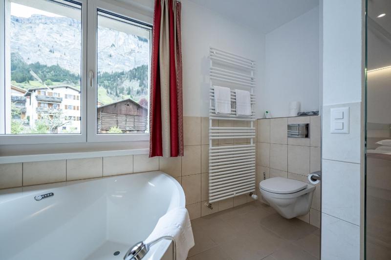 Superior Double Room image 3