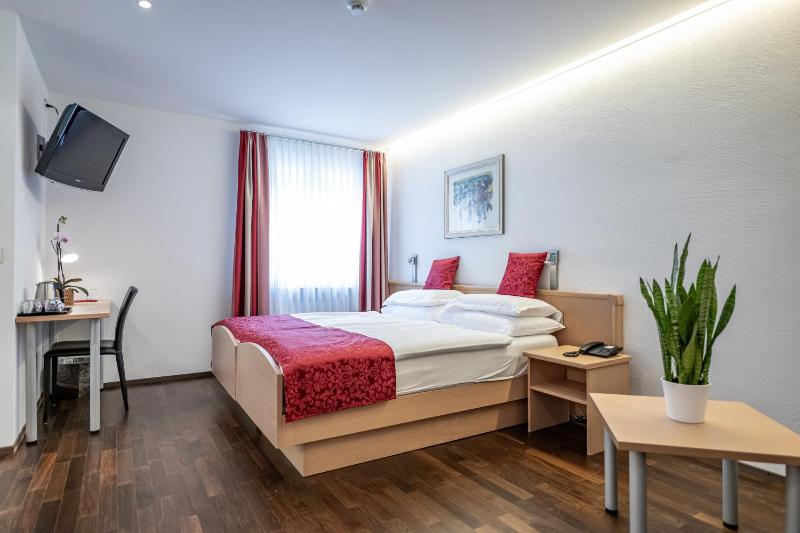 Superior Double Room image 1