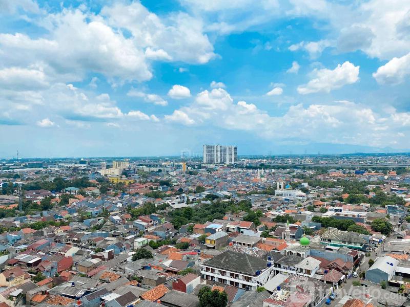 Warm Studio Transpark Juanda Bekasi By Travelio - image 1