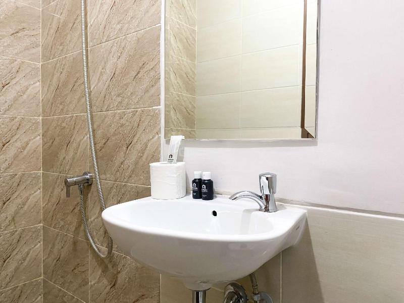 Homey and Well Design Studio Transpark Juanda Bekasi Timur Apartment By Travelio - image 19