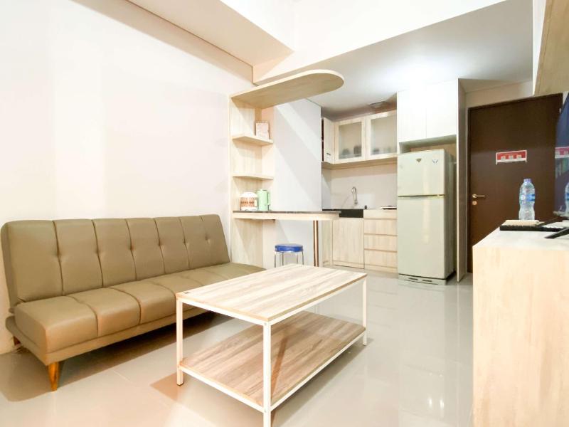Comfort 2BR at Transpark Juanda Bekasi Timur Apartment By Travelio - image 14