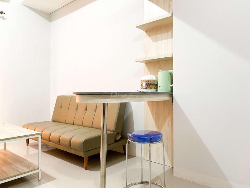 Comfort 2BR at Transpark Juanda Bekasi Timur Apartment By Travelio - image 20