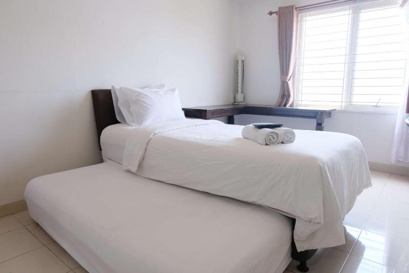 Best Studio Apartment at Pinewood Jatinangor By Travelio - image 1