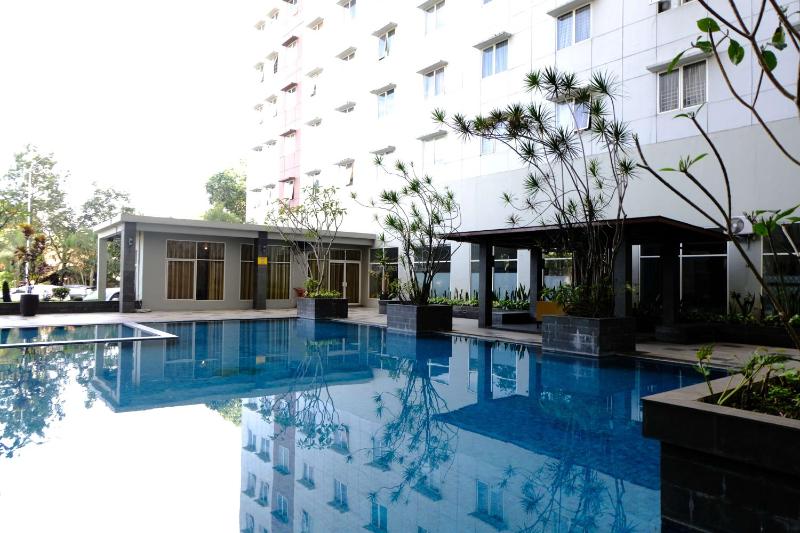Best Studio Apt at Pinewood Jatinangor By Travelio - image 1