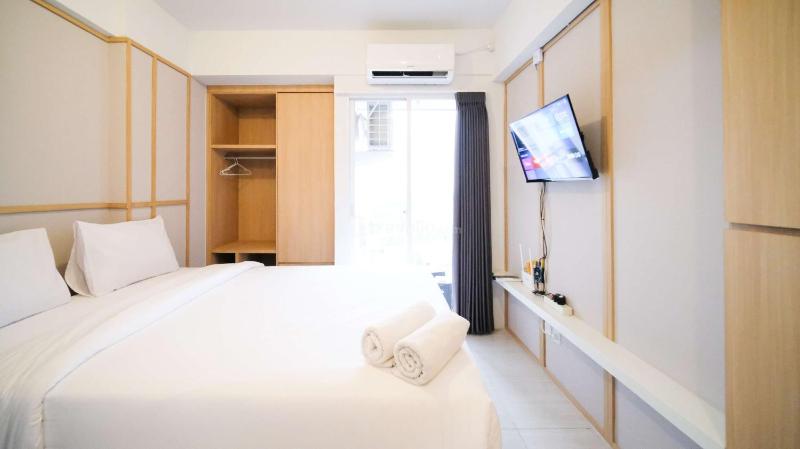Best Choice and Strategic Location Studio at Apartment Suncity Residence By Travelio - image 8