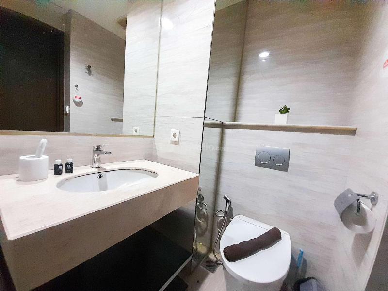 Brand New and Good Simply 1BR at Uttara The Icon Apartment By Travelio - image 6