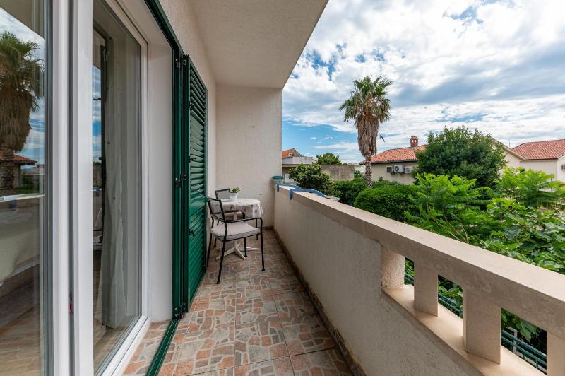 Three-Bedroom Apartment with Balcony image 2