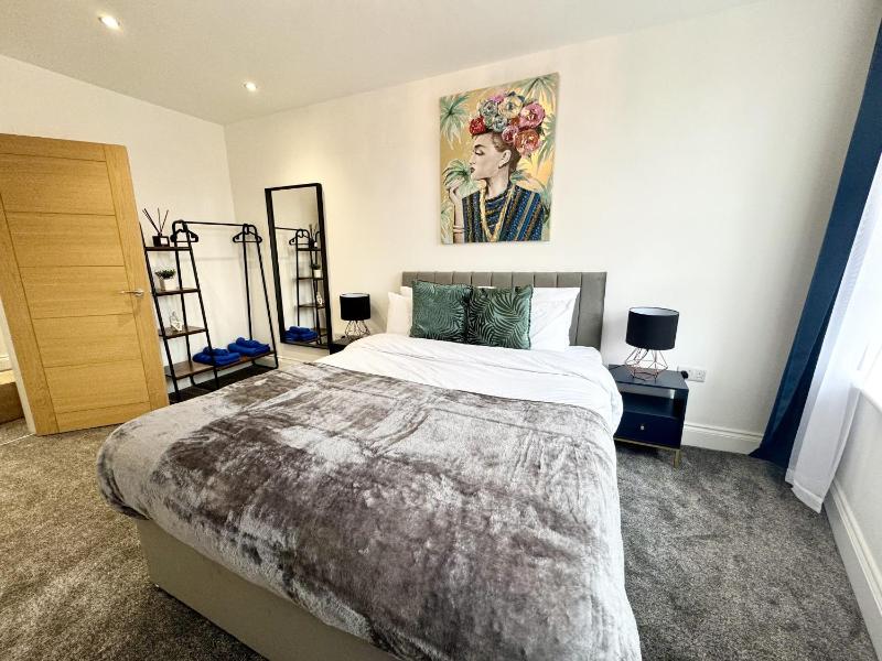 The Crown View - Wake Up Apartments - image 23