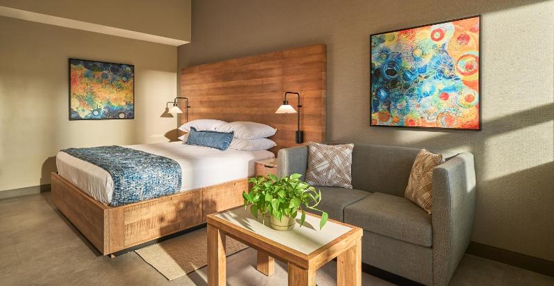 King Room image 4