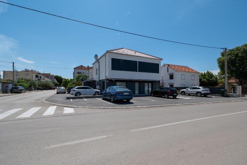 Apartments with parking space Zadar - 23055 - image 8