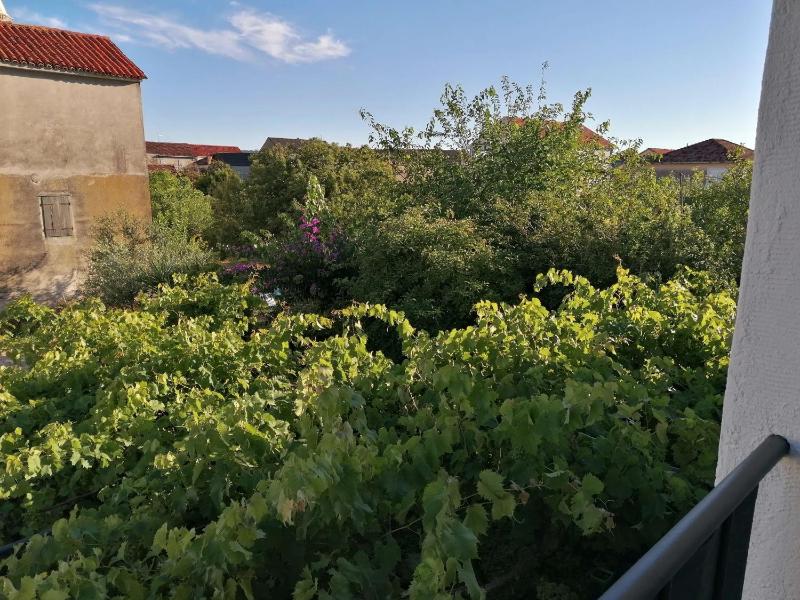 Apartments by the sea Kastel Stafilic Kastela - 22570 - image 23
