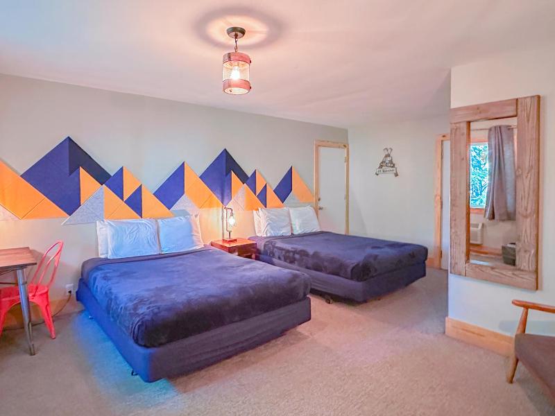Deluxe Double Room image 4