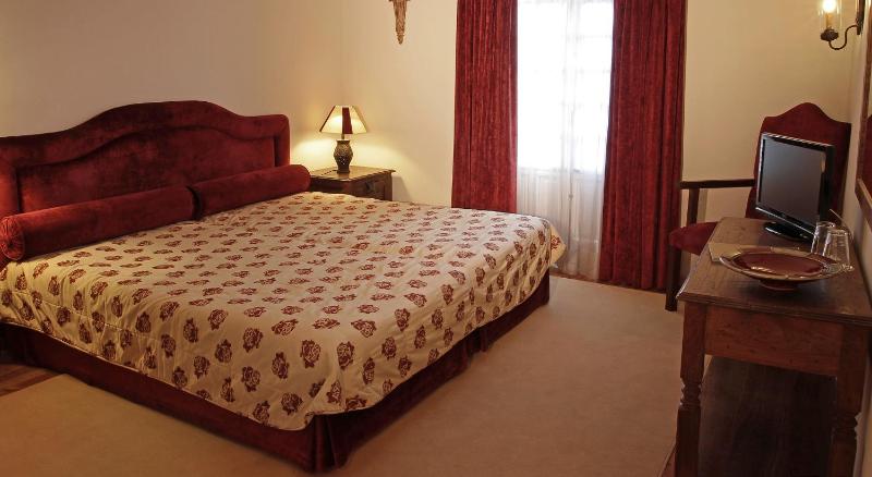 Double or Twin Room with New Years' Eve Package image 1