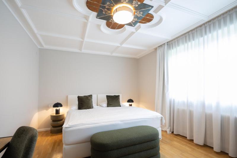 Economy Double Room image 4
