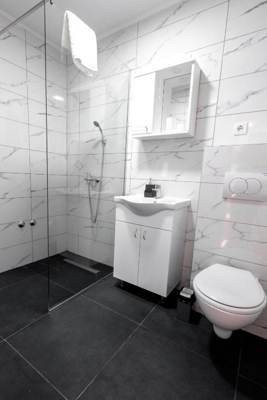Luna Nera apartments - image 13