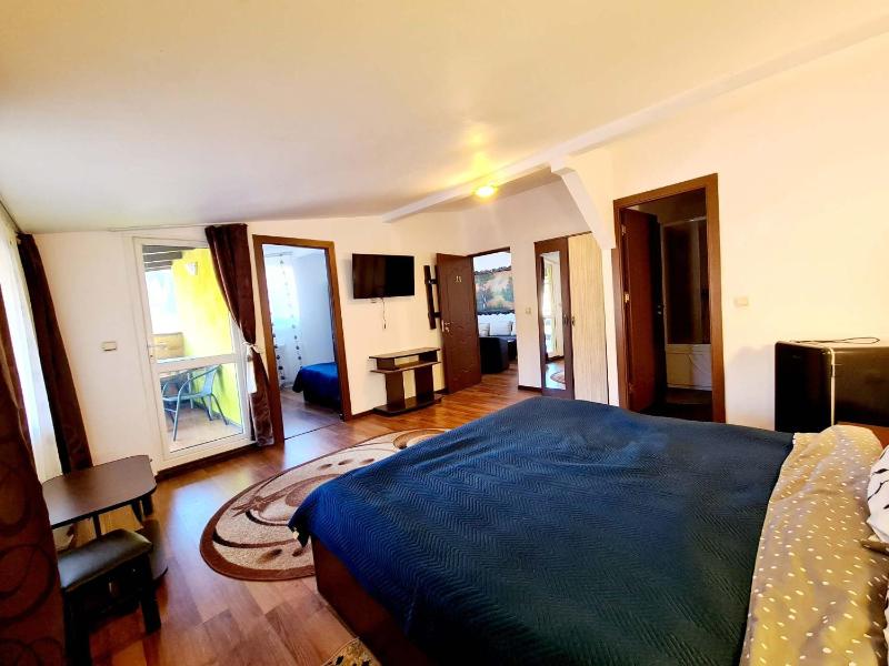 Suite with Balcony image 3