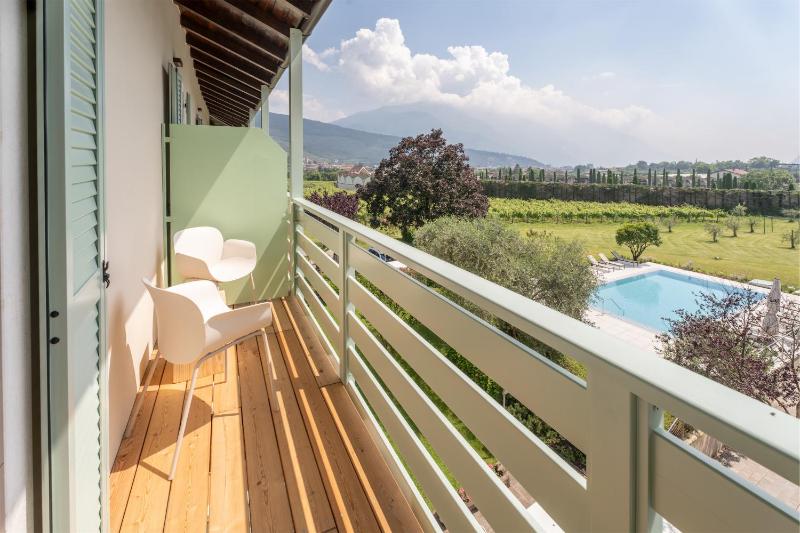Comfort Double Room with Balcony and Pool View image 3