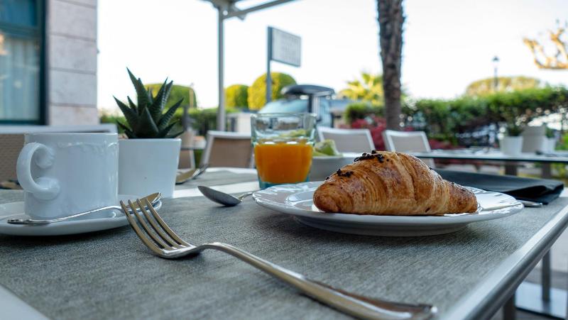 Hotel Villa Letizia - image 10