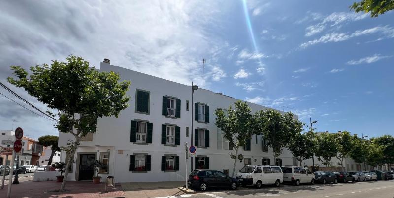 Balear Hotel - image 23