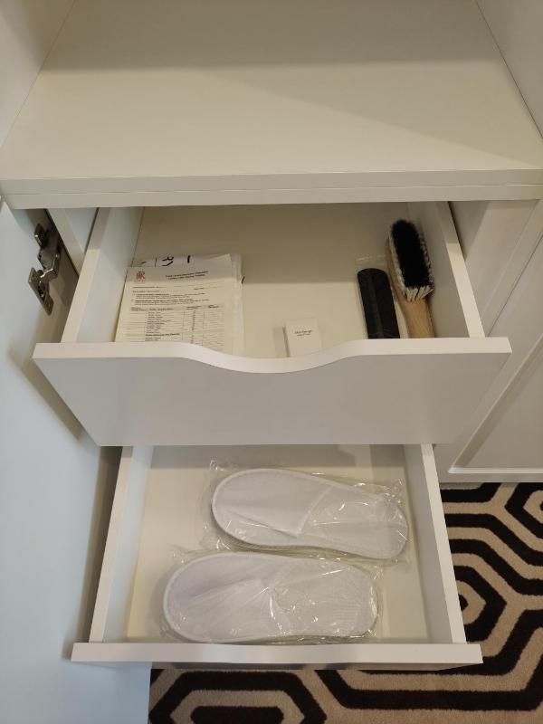 Superior Twin Room image 4