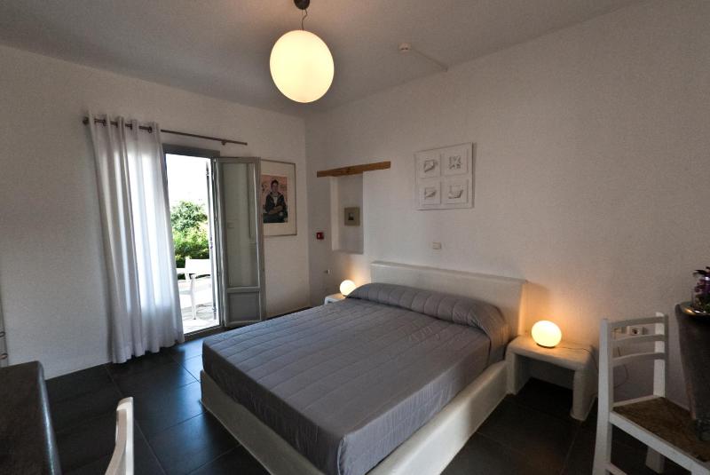 Deluxe Double Room image 4