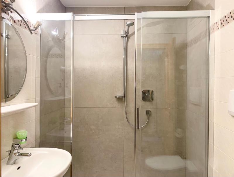 Four-Bedroom Apartment image 4