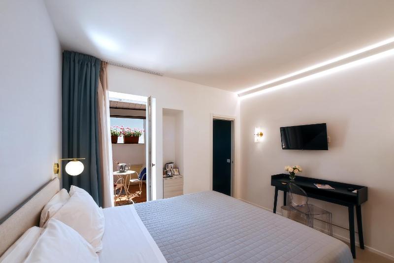 Double Room with Mountain View image 1
