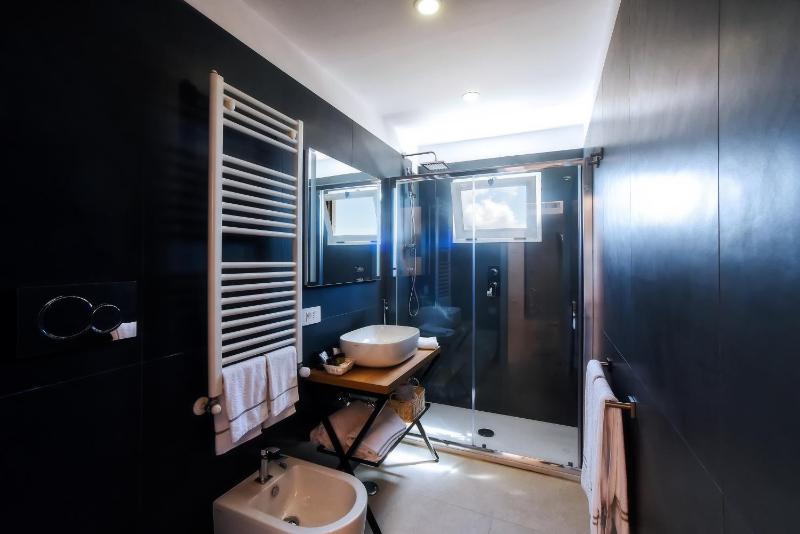Double Room with Mountain View image 2
