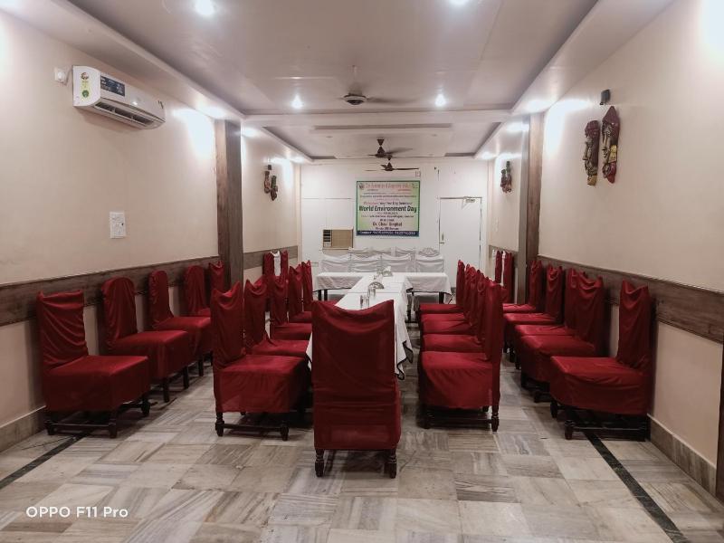 Hotel Ambassador Inn - image 7