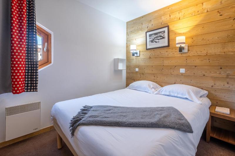 One-Bedroom Apartment with Sleeping Alcove (6 People) image 3