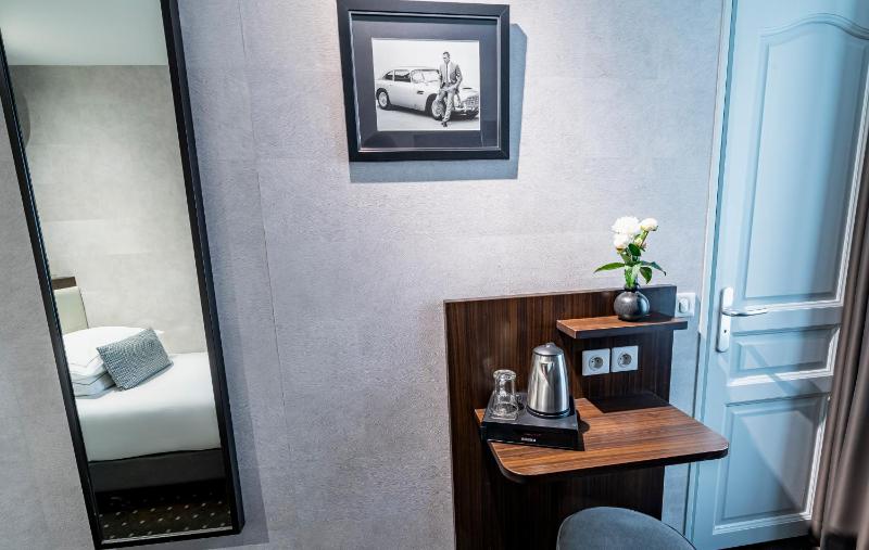 Single Room image 4