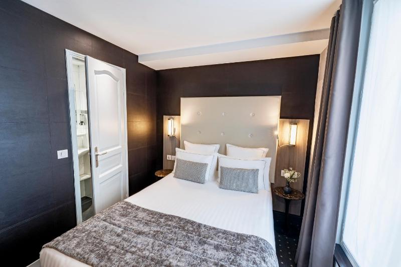 Adjacent Rooms (4 persons) image 3