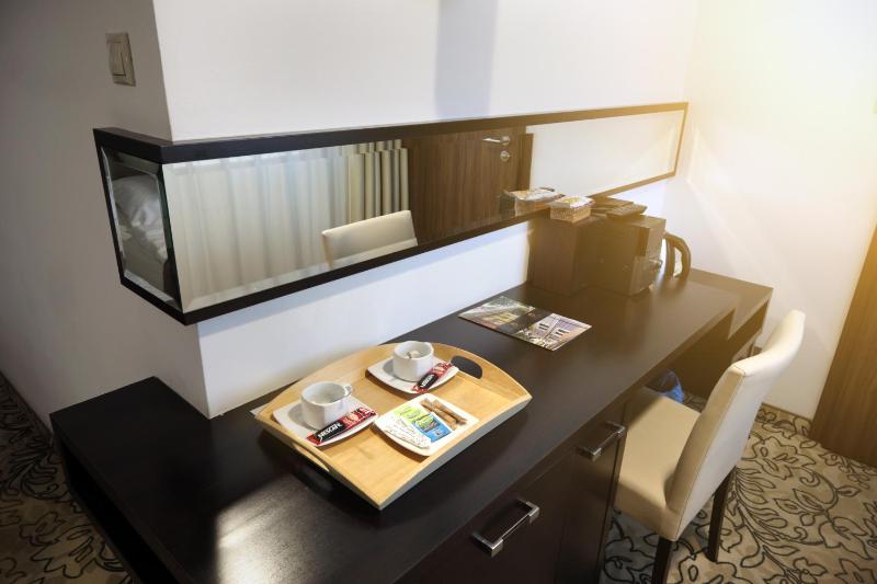 Superior Double Room image 4