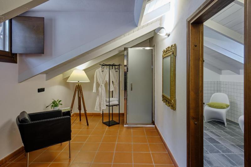 Junior Suite image 3