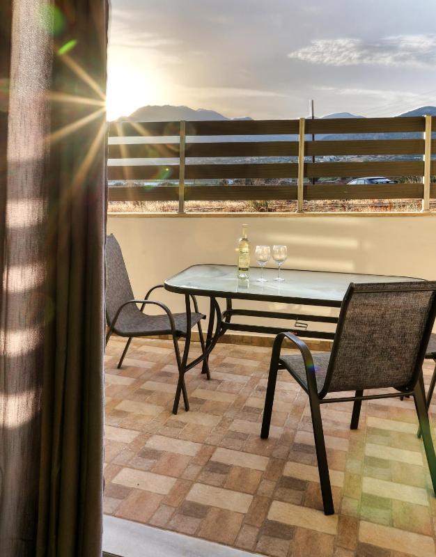 Two-Bedroom Apartment with Bay View image 3