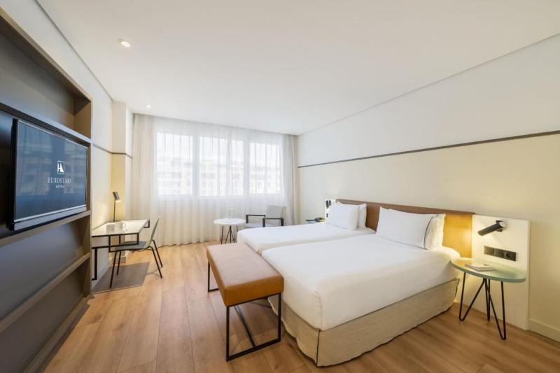  Double Room image 4