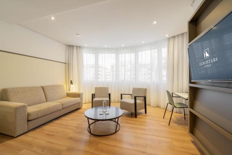 Junior Suite image 3
